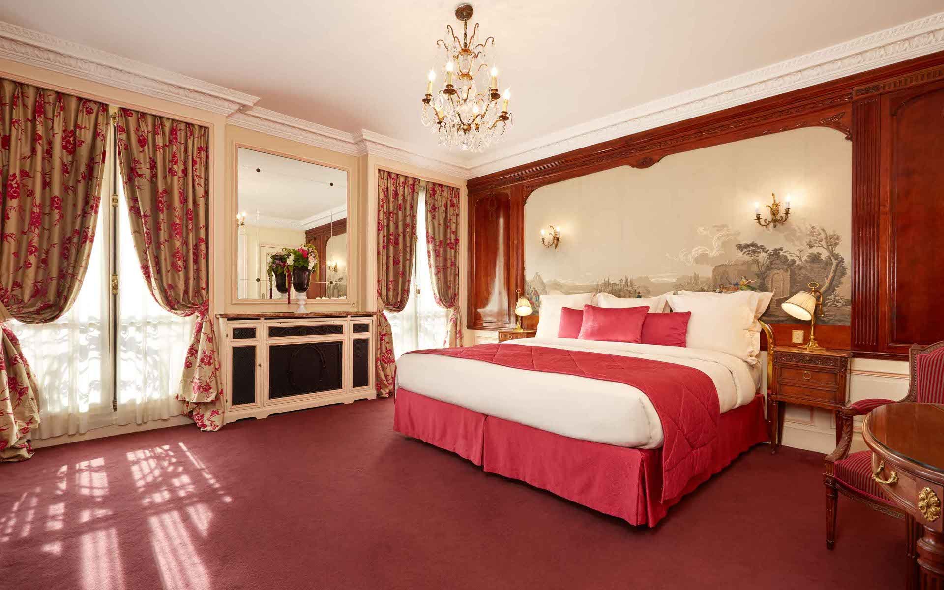 Hotel Raphael Paris Classic Room